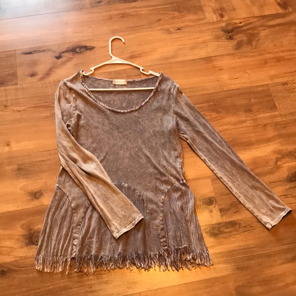 Grayish-Purple Flowy Long Sleeved Top